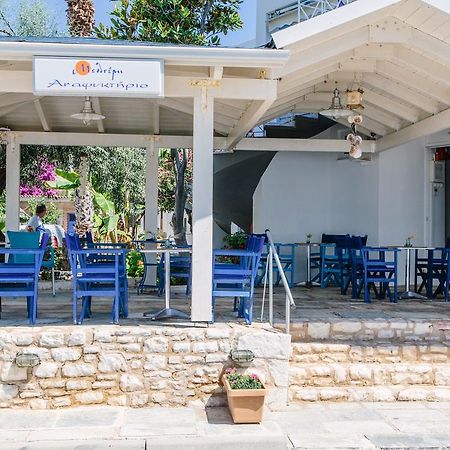 Aparthotel Μeltemi Glífa Exterior foto